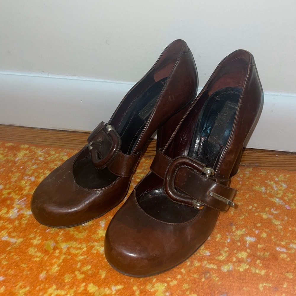 Burberry heels